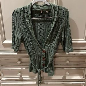 Green knit sweater, 3/4 sleeve